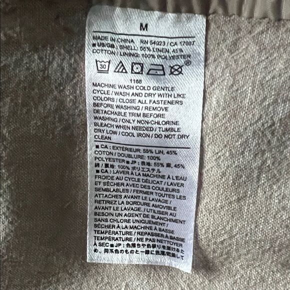 Like New! Banana Republic Linen-Blend Bomber Jacket in Sand in Size M - Picture 12 of 15